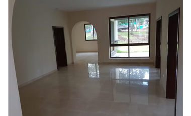 CLAYTON / CAMINO DE CRUCES / 1000M / 4 HABITACION / TERRAZA / PISCINA