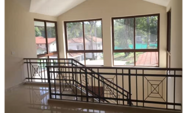 CLAYTON / CAMINO DE CRUCES / 1000M / 4 HABITACION / TERRAZA / PISCINA