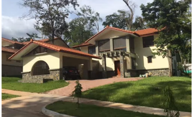 CLAYTON / CAMINO DE CRUCES / 1000M / 4 HABITACION / LINEA BLANCA