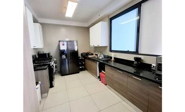 Se Vende Apto en Deluxe Residence