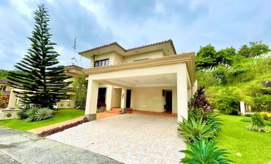 Venta de casa en Clayton, Ph Embassy club