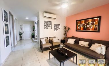 Alquiler de Casa Modelos Marsella Remodelada 4 hab  Reserva Versalles