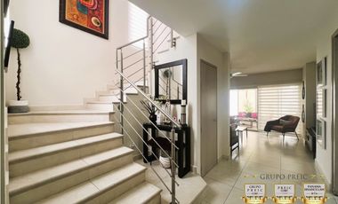 Alquiler de Casa Modelos Marsella Remodelada 4 hab  Reserva Versalles