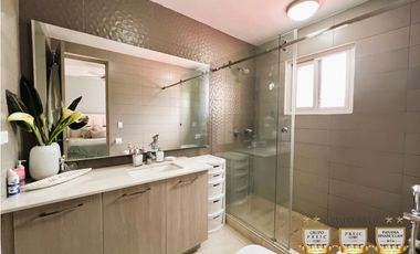 Alquiler de Casa Modelos Marsella Remodelada 4 hab  Reserva Versalles