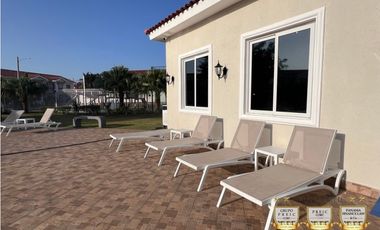 Alquiler de Casa Modelos Marsella Remodelada 4 hab  Reserva Versalles