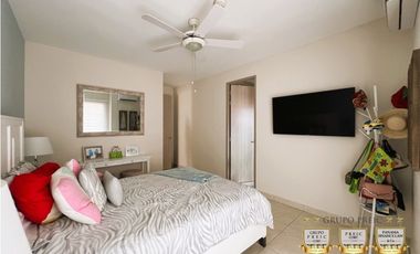 Alquiler de Casa Modelos Marsella Remodelada 4 hab  Reserva Versalles