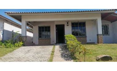 VENDO  CASA ARRAIJAN PARQUE DE OVIEDO 3R