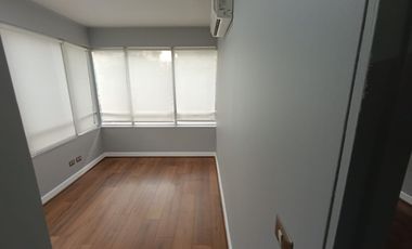 Ofc 3 privados, recepción y estacionamiento, Metro C. Colón