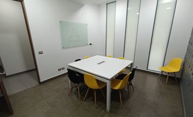 Ofc 3 privados, recepción y estacionamiento, Metro C. Colón