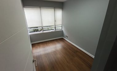 Ofc 3 privados, recepción y estacionamiento, Metro C. Colón