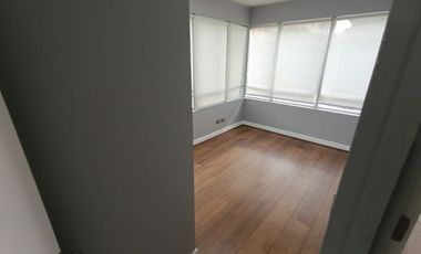 Ofc 3 privados, recepción y estacionamiento, Metro C. Colón