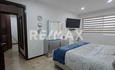 CASA AMUEBLADA EN RENTA, COTO SONEE