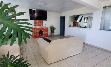 CASA EN RENTA TOTALMENTE AMUEBLADA