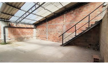 Vendo local/Bodega en Envigado sector Guanteros, 2 pisos mas 2 sótanos