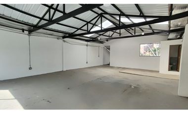 Vendo local/Bodega en Envigado sector Guanteros, 2 pisos mas 2 sótanos