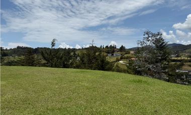 Casa moderna en unidad cerrada en El Retiro [cm]