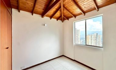 Apartamento Duplex en venta en Altos Del Poblado