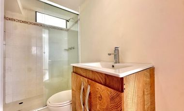 Apartamento Duplex en venta en Altos Del Poblado