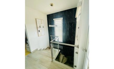 CASA EN VENTA AL SUR CARRETERA PACHUCA- MEXICO