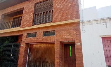 Departamento Tipo Casa en alquiler en Lanus Este