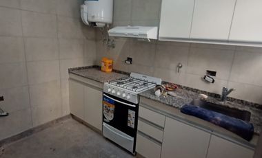 Departamento Tipo Casa en alquiler en Lanus Este