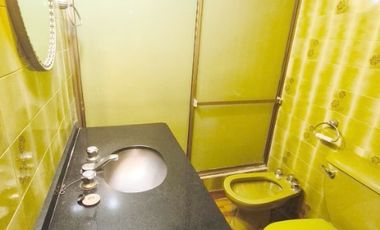 Casa PH en venta en Bernal Oeste