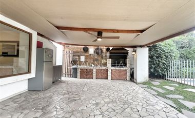 Casa en Arriendo en PIEDRA ROJA
