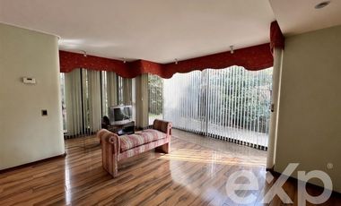 Casa en Venta en PUC