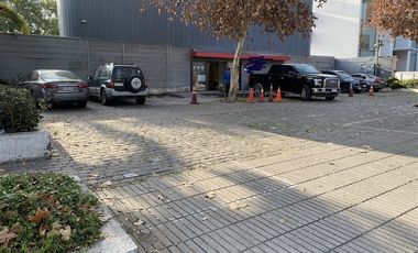Local Comercial en Arriendo en Los Cobres de Vitacura
