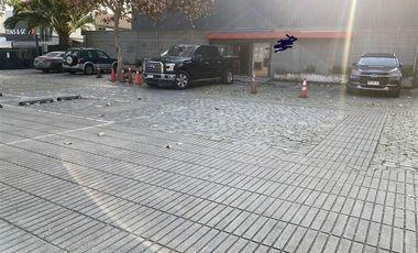 Local Comercial en Arriendo en Los Cobres de Vitacura