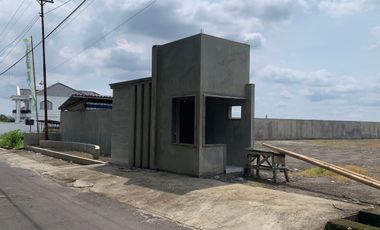 Rumah Mewah Strategis Jl. Kaliurang km 12 dekat UII