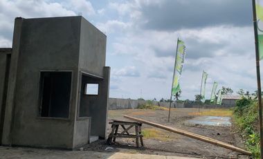 Rumah Mewah Strategis Jl. Kaliurang km 12 dekat UII