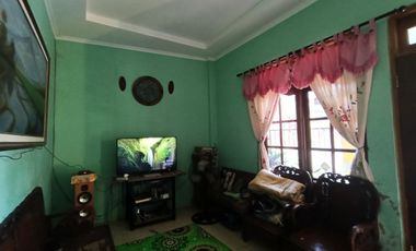 Rumah Murah 2 Lantai Dekat Solo Square Mall (At)