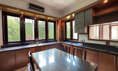 Disewakan townhouse lingkungan asri area pejaten kemang