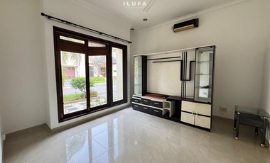 Disewakan townhouse lingkungan asri area pejaten kemang