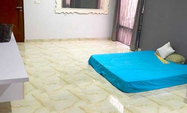 DISEWAKAN RUMAH MEWAH MEZZANINE 3,5  LANTAI + ROOFTOP Kawasan Kemang