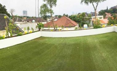 DISEWAKAN RUMAH MEWAH MEZZANINE 3,5  LANTAI + ROOFTOP Kawasan Kemang