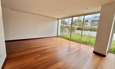 Venta Duplex de Lujo fc Gonzales Suarez US$ 550000