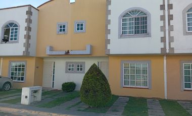 Preciosa Casa en Venta en Privada Rinconada Cuautitlán