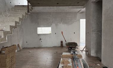 CASA ESTILO LOFT EN VENTA CON RECAMARA EN PLANTA BAJA, JURIQUILLA