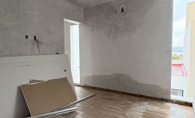 CASA ESTILO LOFT EN VENTA CON RECAMARA EN PLANTA BAJA, JURIQUILLA