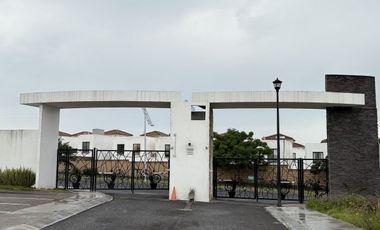 CASA ESTILO LOFT EN VENTA CON RECAMARA EN PLANTA BAJA, JURIQUILLA