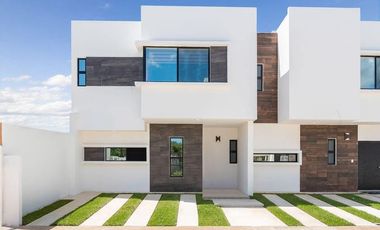 Venta de casa en Cancun AVENIDA HUAYACAN