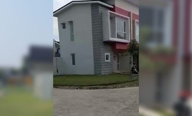 DIJUAL RUMAH HOOK GREEN VALLEY COSMO CITRA GRAND CITY PALEMBANG