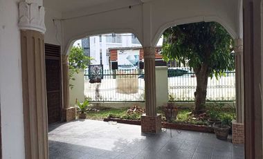 DIJUAL RUMAH HOOK KOMPLEK KENTEN PERMAI KALIDONI PALEMBANG