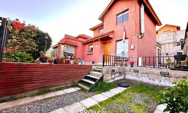 Casa en Venta en ACOGEDORA, BUEN ESTADO, BUEN BARRIO, Hermosas Vistas, Juegos, Parques, Las Vizcachas, Puente Alto