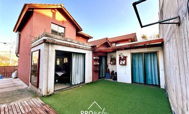 Casa en Venta en ACOGEDORA, BUEN ESTADO, BUEN BARRIO, Hermosas Vistas, Juegos, Parques, Las Vizcachas, Puente Alto