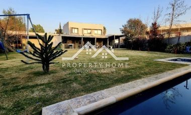 VENTA CASA 5 DORM MAS SERVICIO CHAMISERO