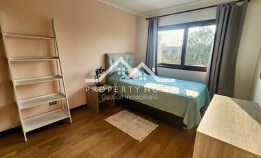 VENTA CASA 5 DORM MAS SERVICIO CHAMISERO