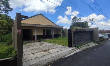 Villa luas di Kaliurang km 20